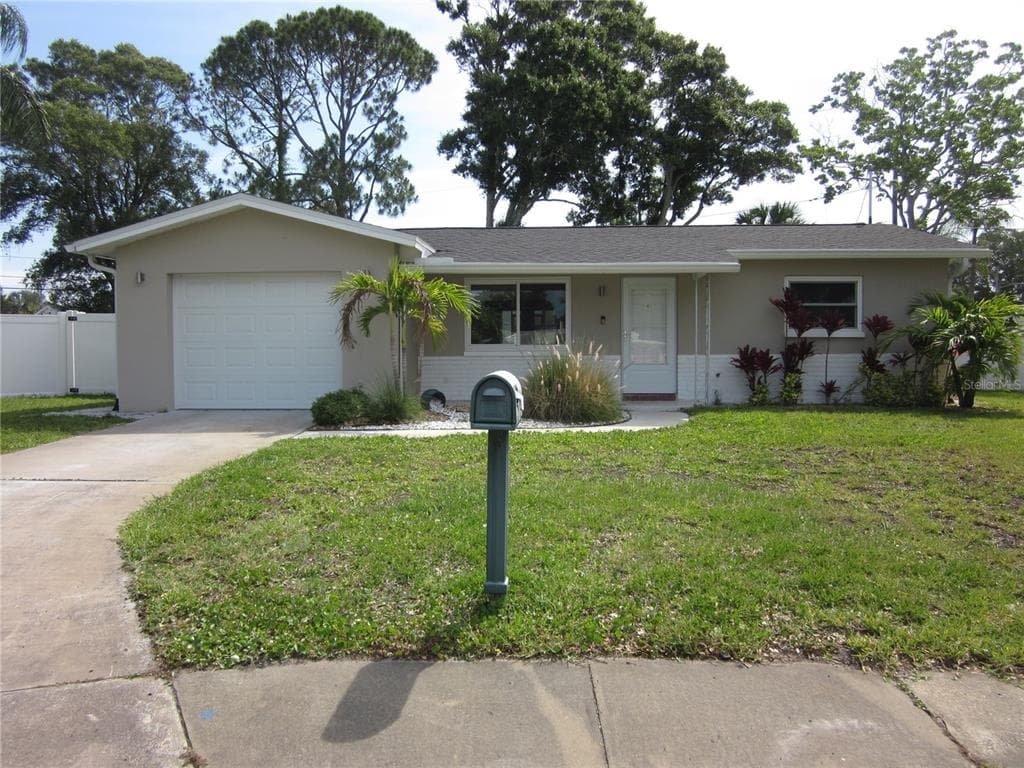 1571 EUNICE LANE CLEARWATER, FL 33756