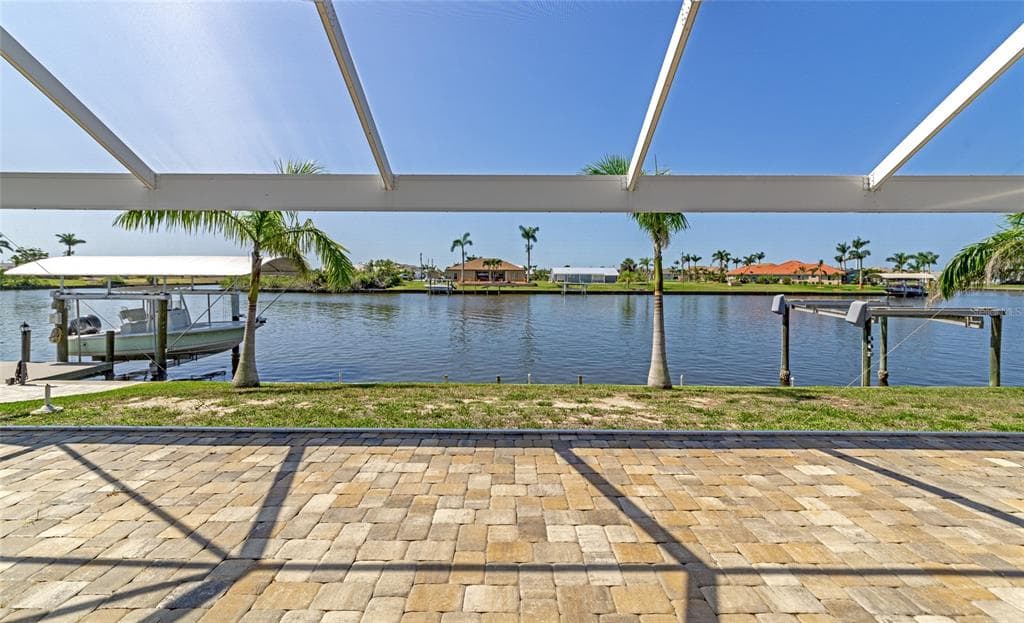 15810 AQUA CIRCLE PORT CHARLOTTE, FL 33981