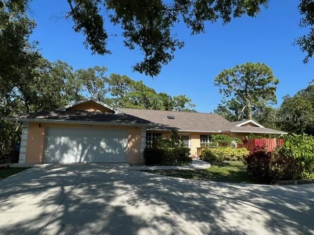 5530 RAVENWOOD DRIVE SARASOTA, FL 34243