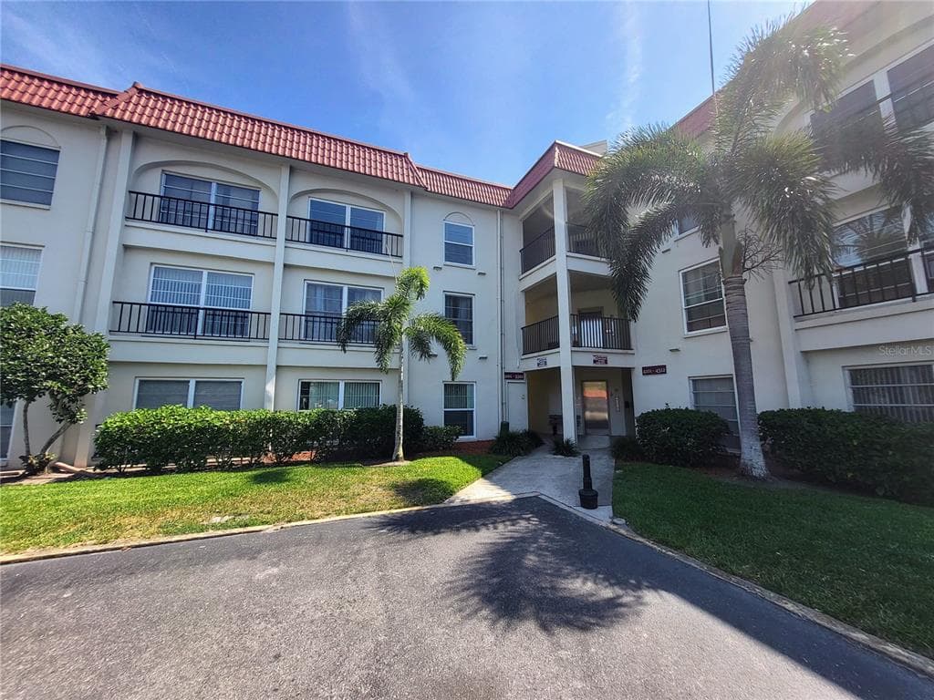 2700 BAYSHORE BOULEVARD UNIT 4308 DUNEDIN, FL 34698