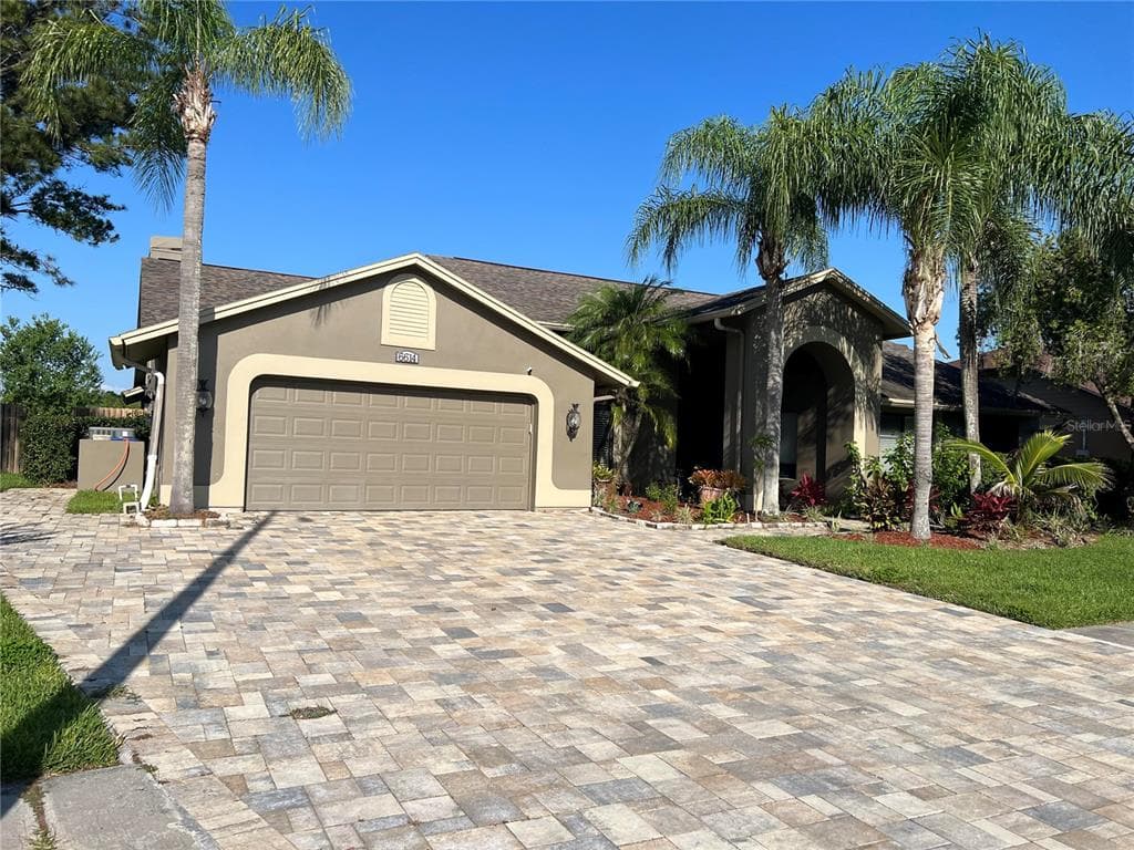 6614 THOROUGHBRED LOOP