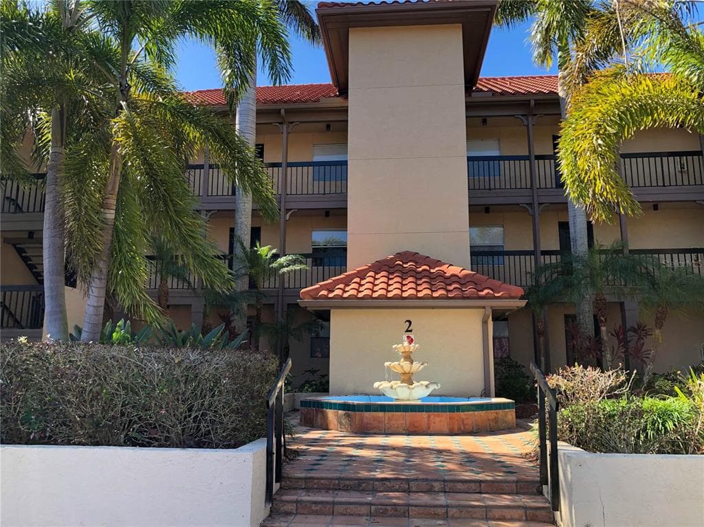 2400 FEATHER SOUND DRIVE UNIT 224 CLEARWATER, FL 33762