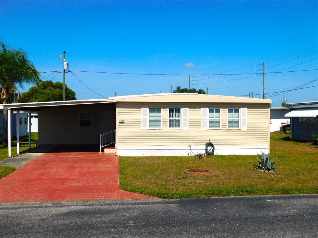 5251 MARY STREET ZEPHYRHILLS, FL 33542