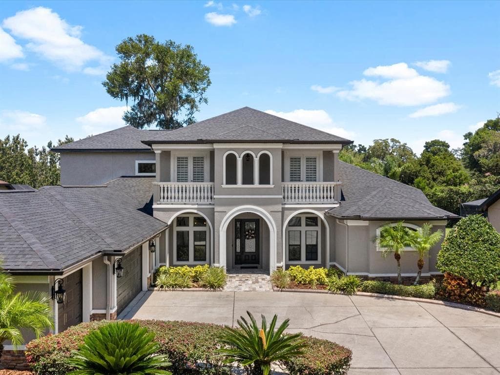 121 FALLING WATER DRIVE BRANDON, FL 33511
