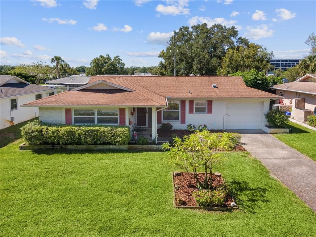 130 STAFFORD DRIVE PALM HARBOR, FL 34684