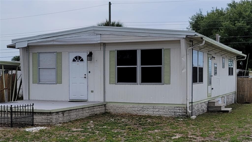 1821 ORANGE DRIVE HOLIDAY, FL 34691