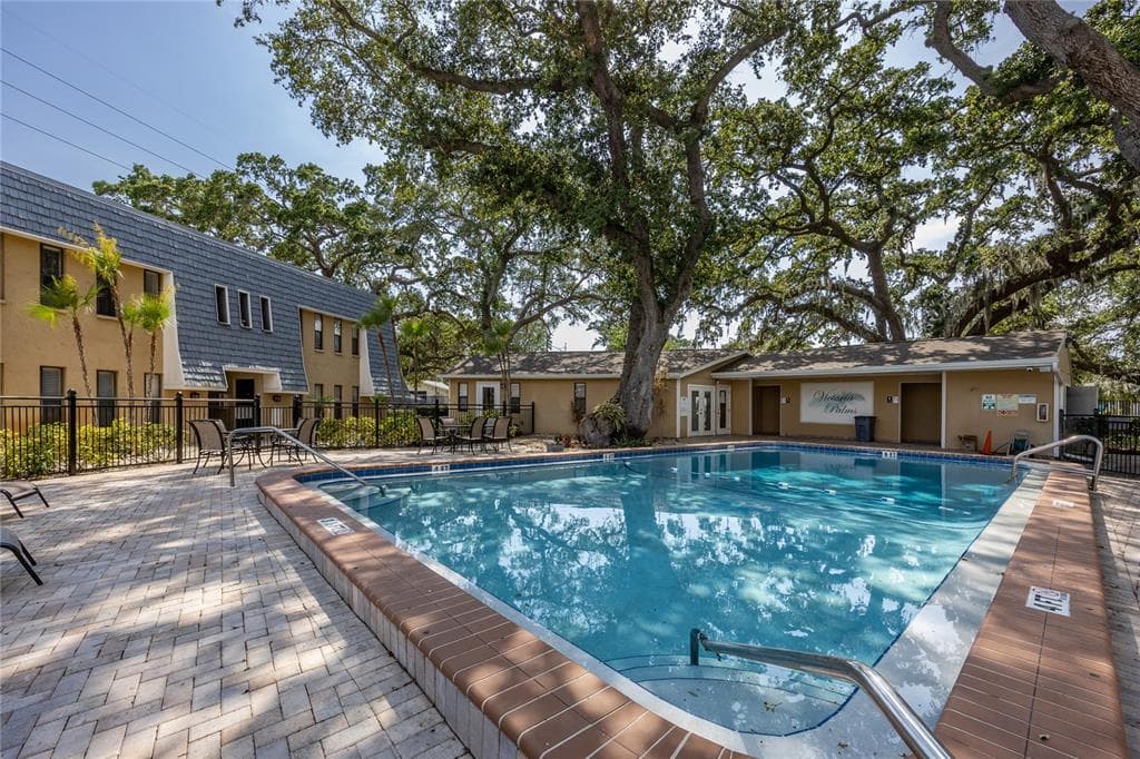 700 LYNDHURST STREET UNIT 1021 DUNEDIN, FL 34698