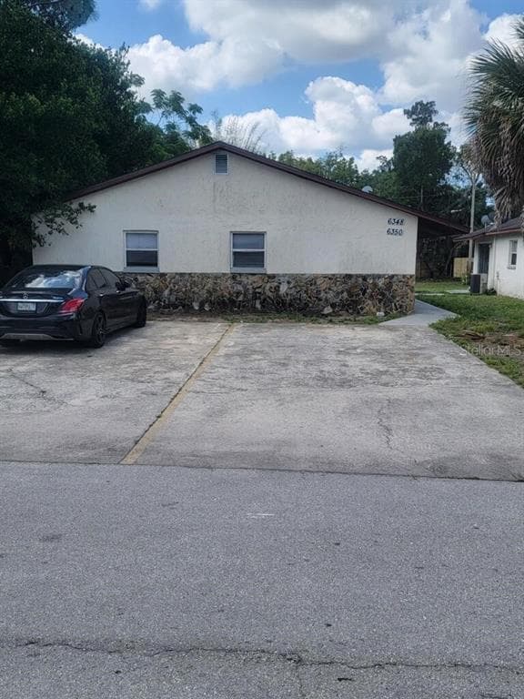 6348 PENNSYLVANIA NEW PORT RICHEY, FL 34653