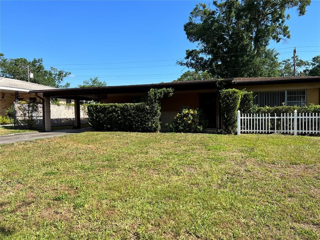 1535 W RIVER LANE TAMPA, FL 33603