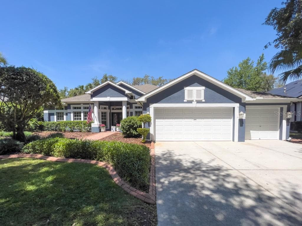 5722 EAGLEMOUNT CIRCLE LITHIA, FL 33547