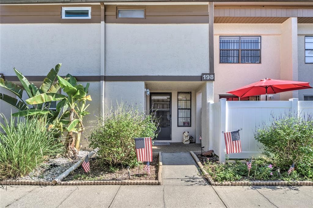 9209 SEMINOLE BOULEVARD UNIT 198 SEMINOLE, FL 33772