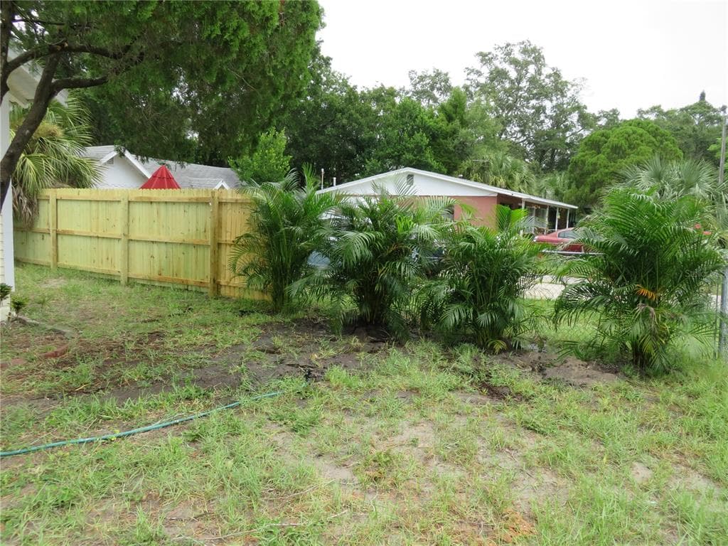 UPTON COURT S ST PETERSBURG, FL 33712