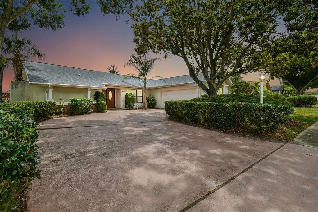3012 VALENCIA LANE E PALM HARBOR, FL 34684