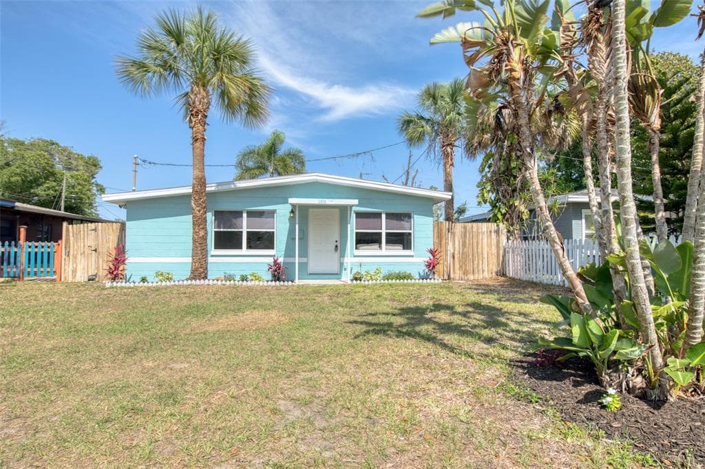 3929 71ST STREET N ST PETERSBURG, FL 33709