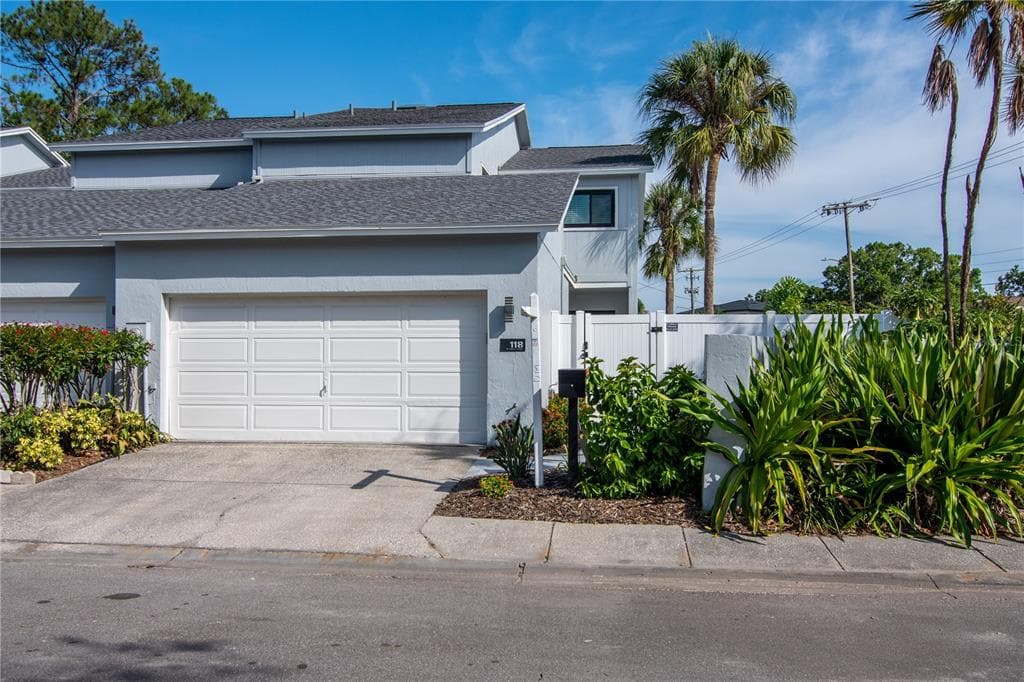 118 W TARGA COURT