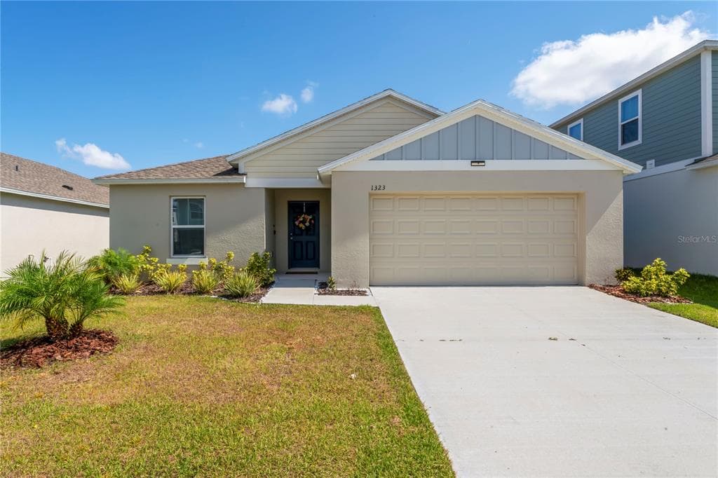 1323 AXEL CIRCLE WINTER HAVEN, FL 33880