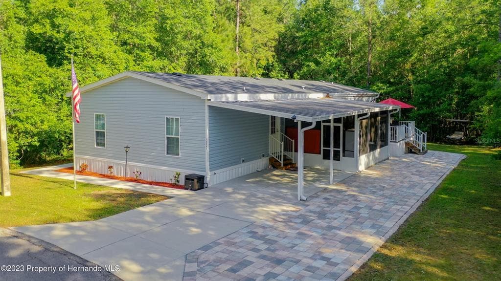 18041 DEVONWOOD DRIVE BROOKSVILLE, FL 34604
