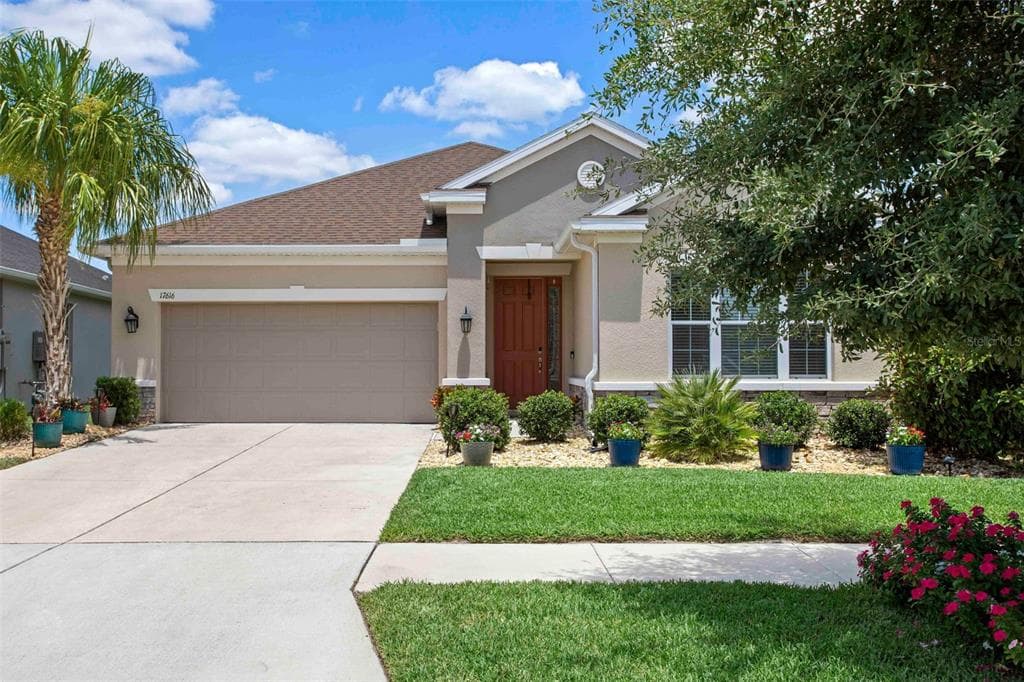 17616 BUCKINGHAM GARDEN DRIVE LITHIA, FL 33547