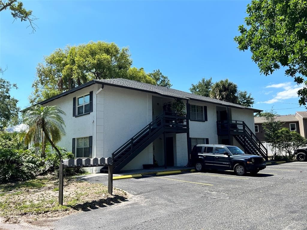 2411 W STROUD AVENUE UNIT 3 TAMPA, FL 33629