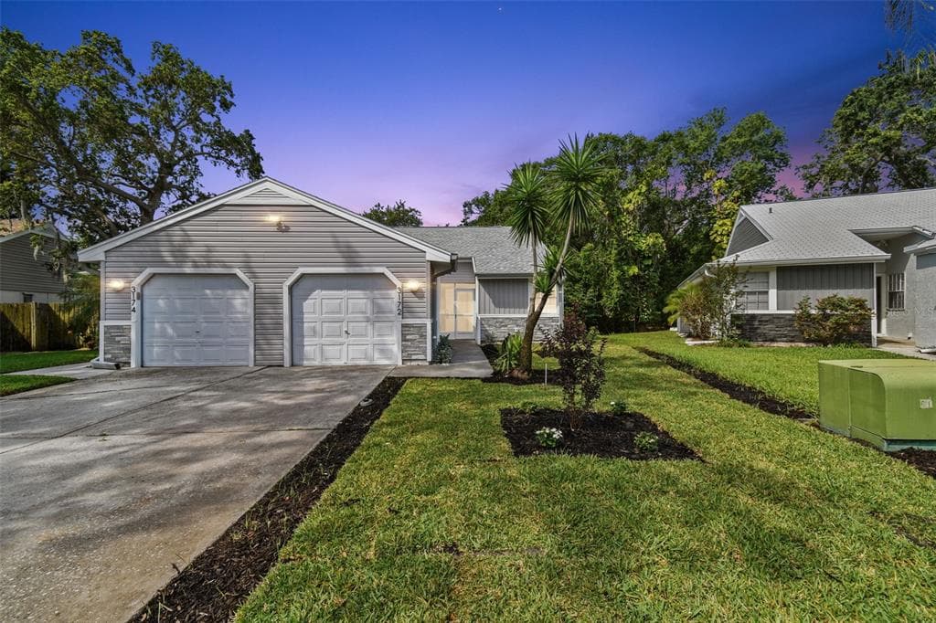 3172 CLOVERPLACE DRIVE PALM HARBOR, FL 34684