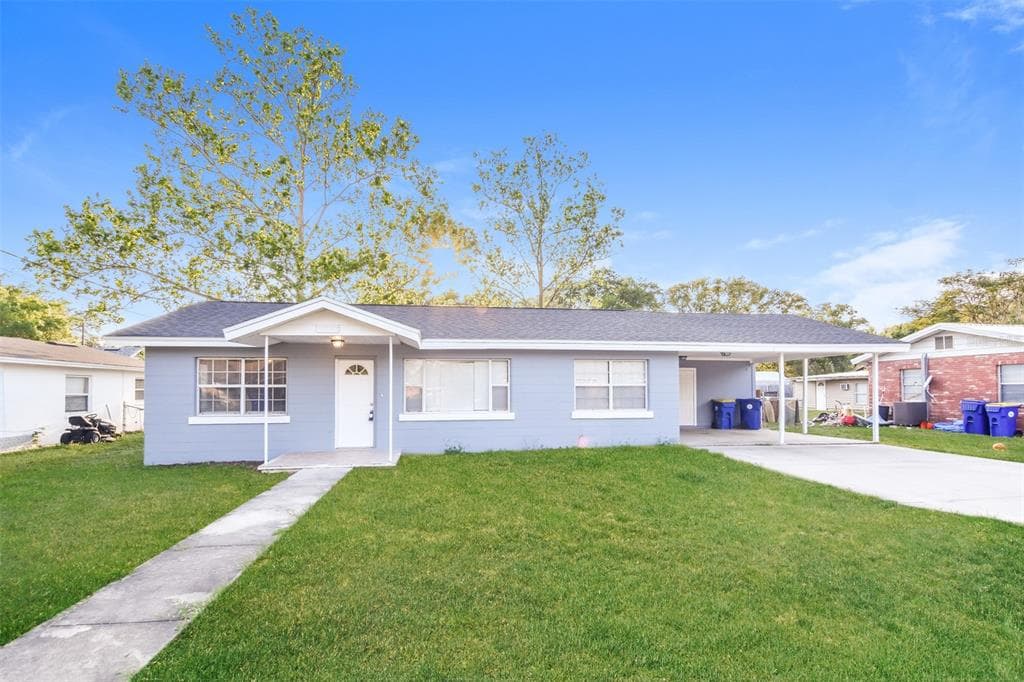 929 N 10TH STREET EAGLE LAKE, FL 33839