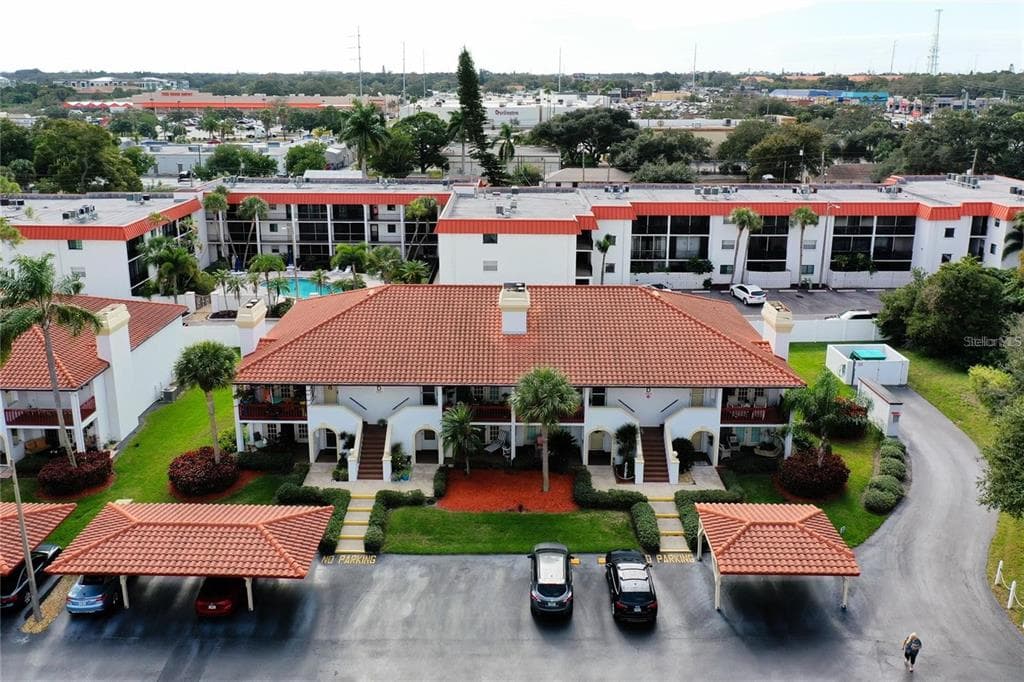 10600 VILLAGE DRIVE UNIT 101D SEMINOLE, FL 33772