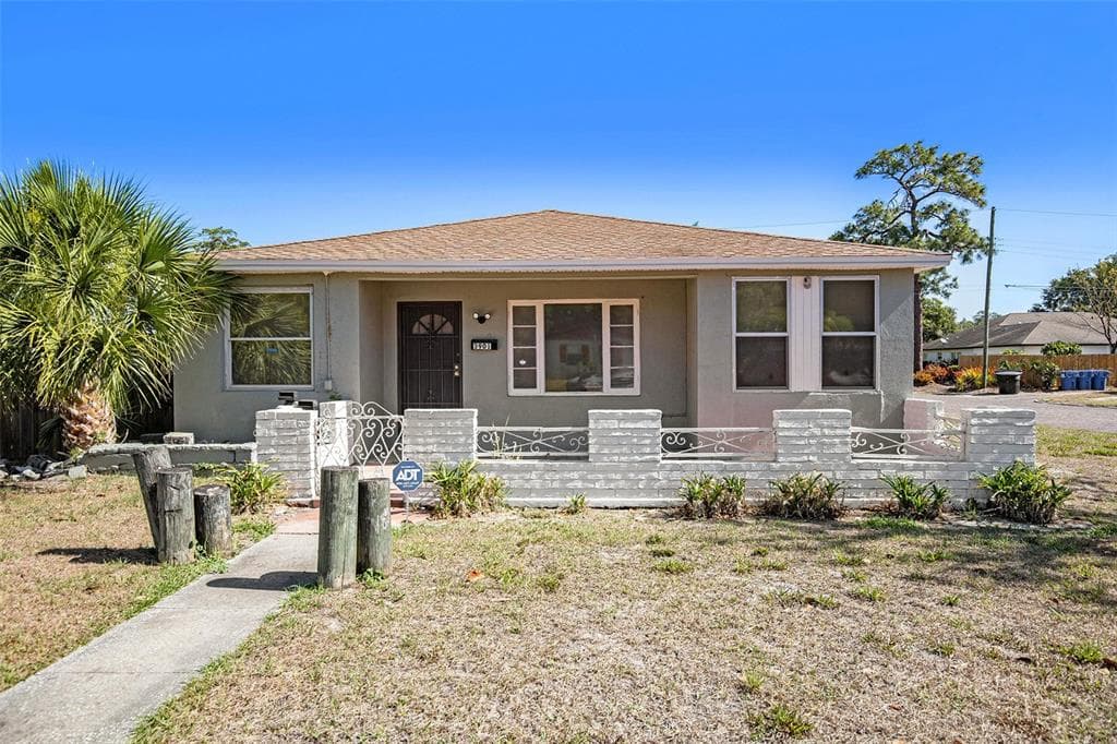3901 4TH AVENUE N ST PETERSBURG, FL 33713