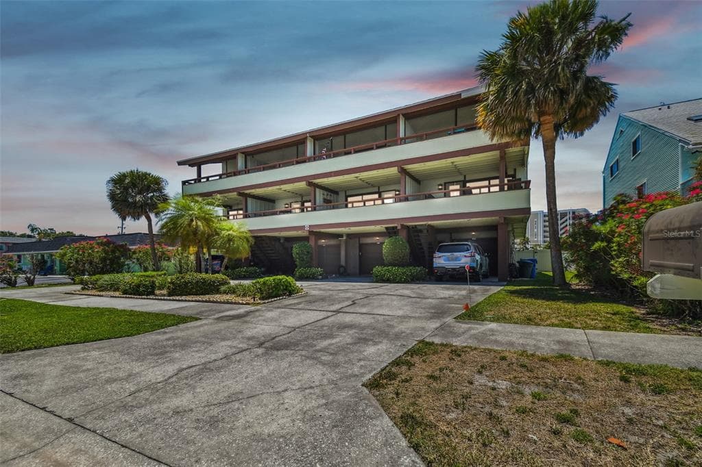 197 WOODETTE DRIVE DUNEDIN, FL 34698