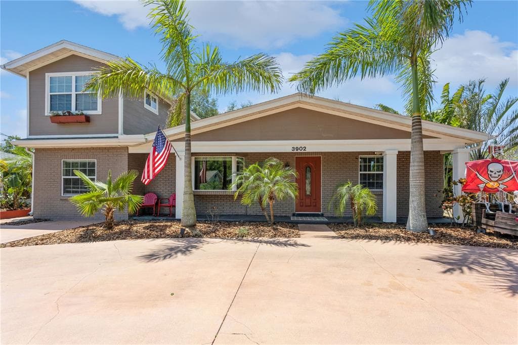 3902 W TYSON AVENUE TAMPA, FL 33611