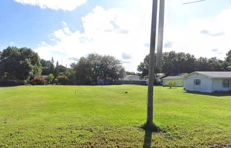 910 LYTLE STREET SW RUSKIN, FL 33570