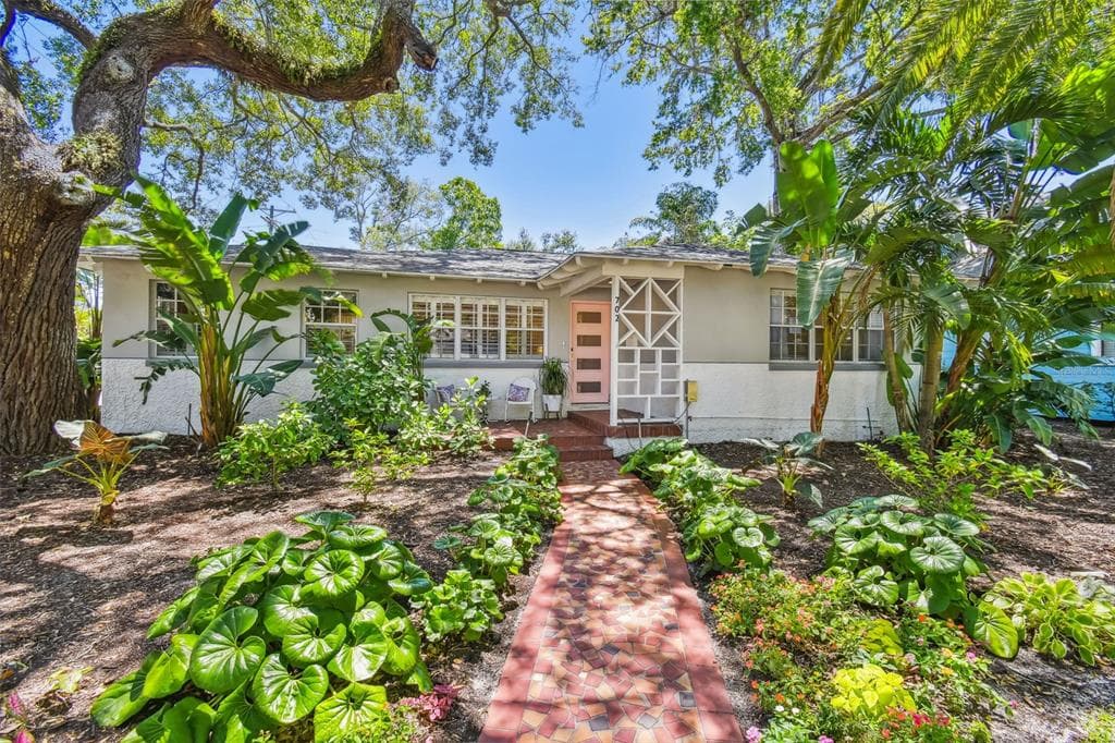 702 S WILLOW AVENUE TAMPA, FL 33606