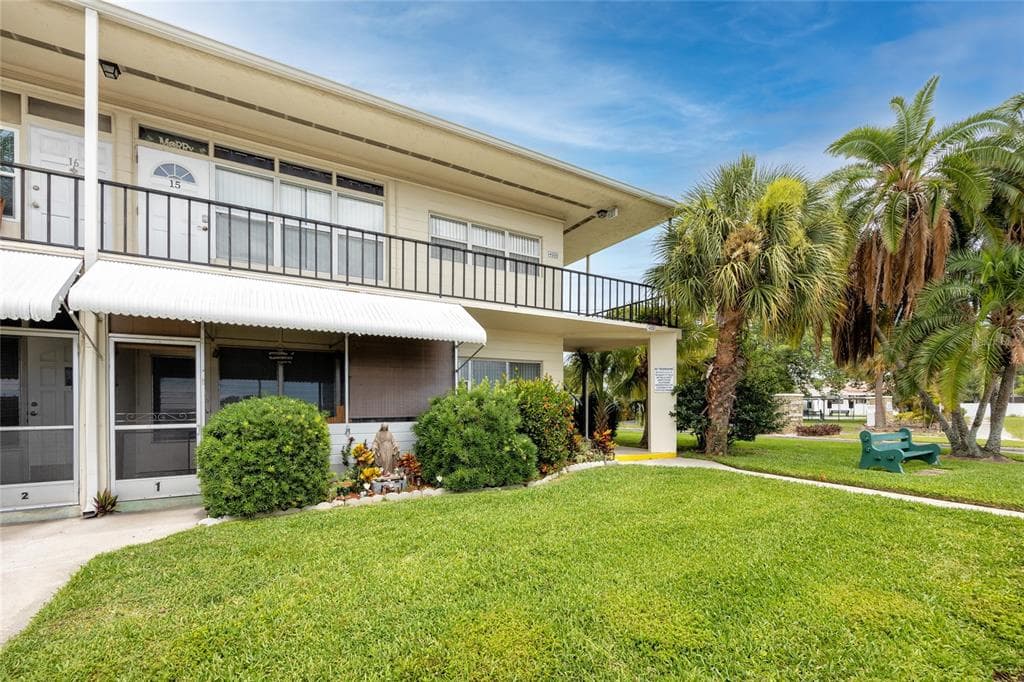 4001 58TH STREET N UNIT 15