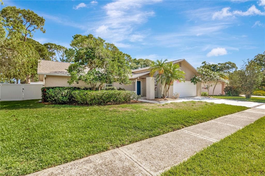 3049 MOCKINGBIRD CT CLEARWATER, FL 33762