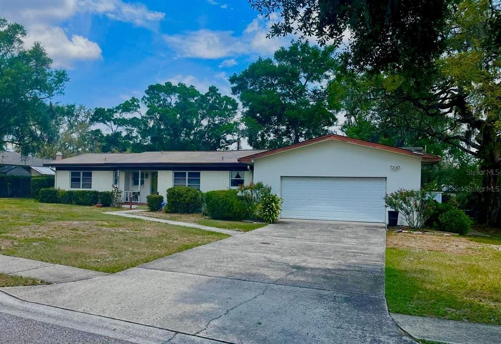 325 S GLEN ARVEN AVENUE TEMPLE TERRACE, FL 33617