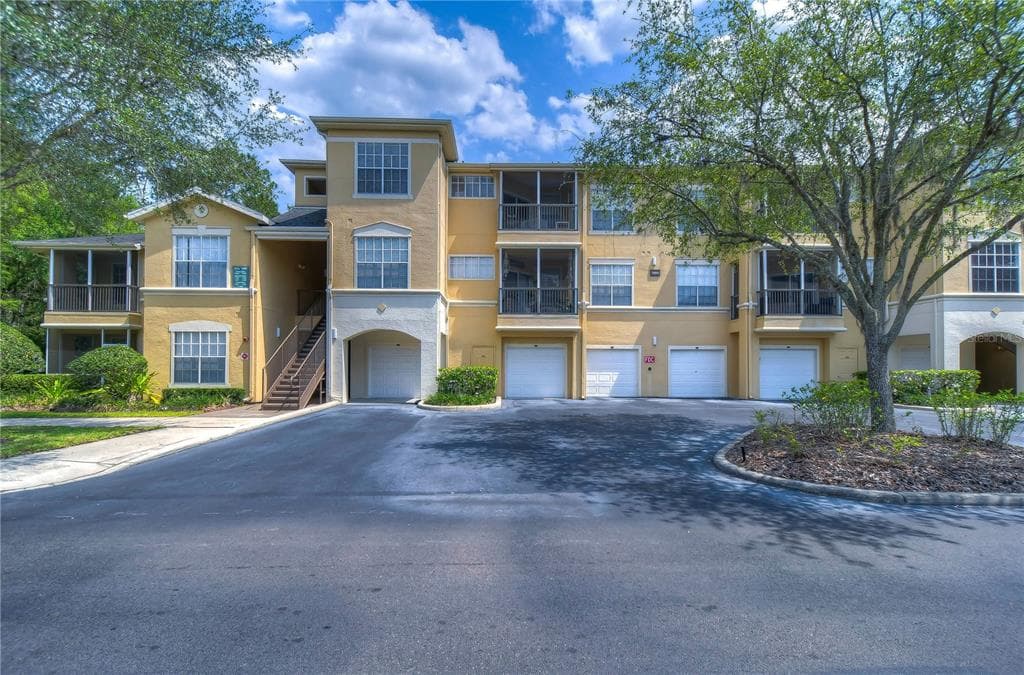 5125 PALM SPRINGS BOULEVARD UNIT 1201 TAMPA, FL 33647