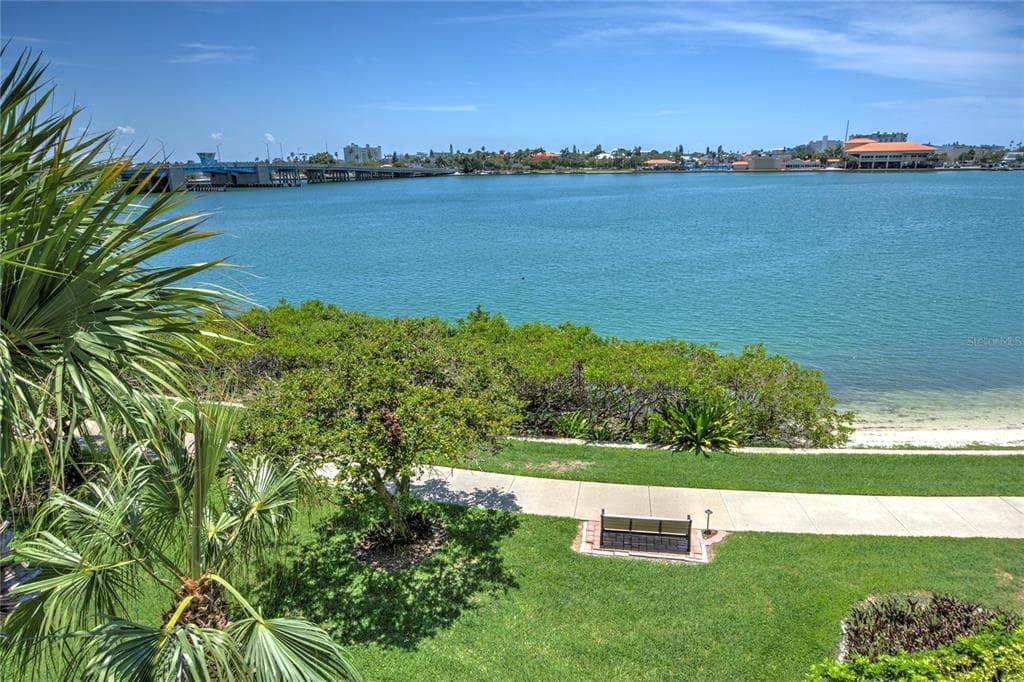 7882 SAILBOAT KEY BOULEVARD S UNIT 206 SOUTH PASADENA, FL 33707