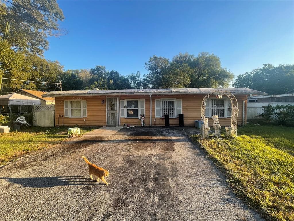 1813 E WOOD STREET TAMPA, FL 33604