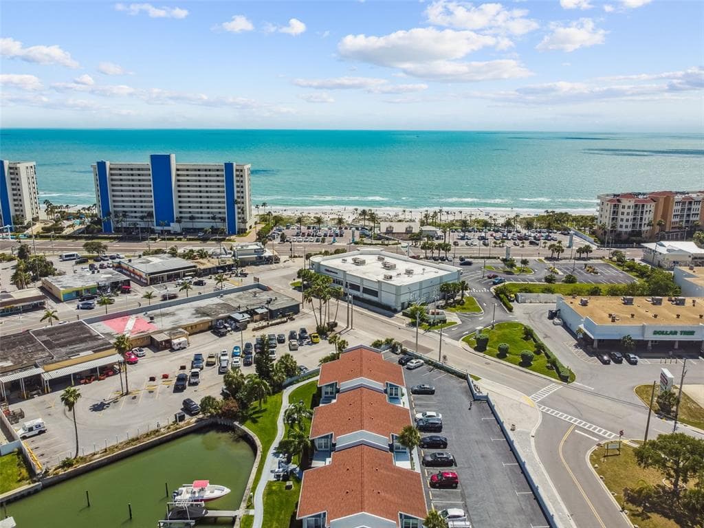 155 MEDALLION BOULEVARD UNIT G MADEIRA BEACH, FL 33708