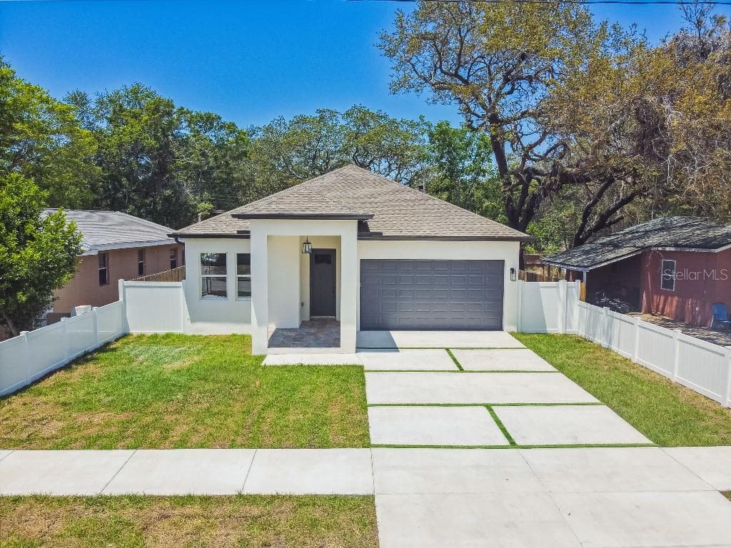 1537 42ND STREET S ST PETERSBURG, FL 33711