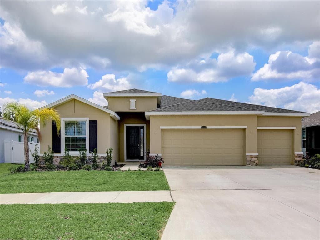 7060 STEER BLADE DRIVE ZEPHYRHILLS, FL 33541
