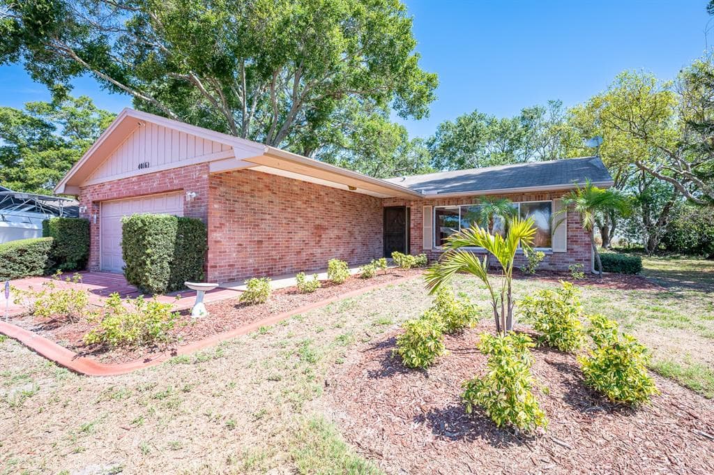 4016 LEXINGTON COURT LARGO, FL 33771