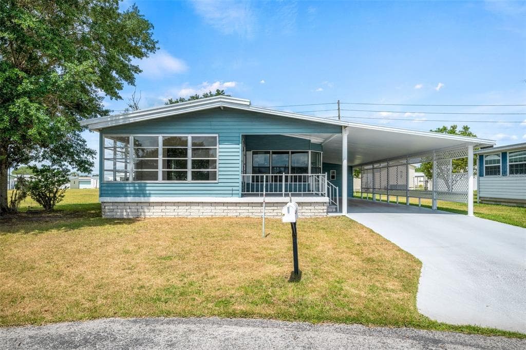 5645 LORETTA COURT ZEPHYRHILLS, FL 33542