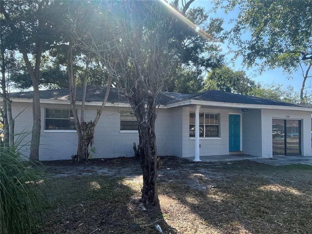 1109 KIRKLAND DRIVE TAMPA, FL 33619