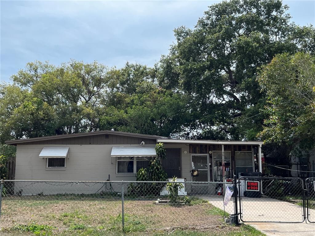 5810 32ND STREET N ST PETERSBURG, FL 33714