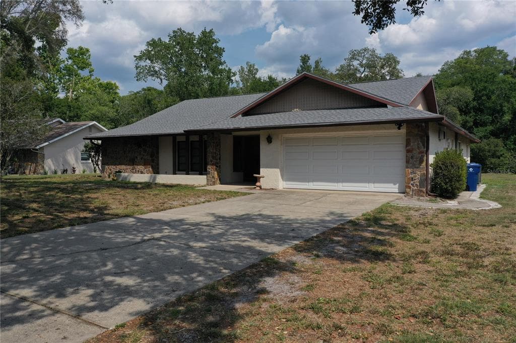 2343 WOODBEND CIRCLE