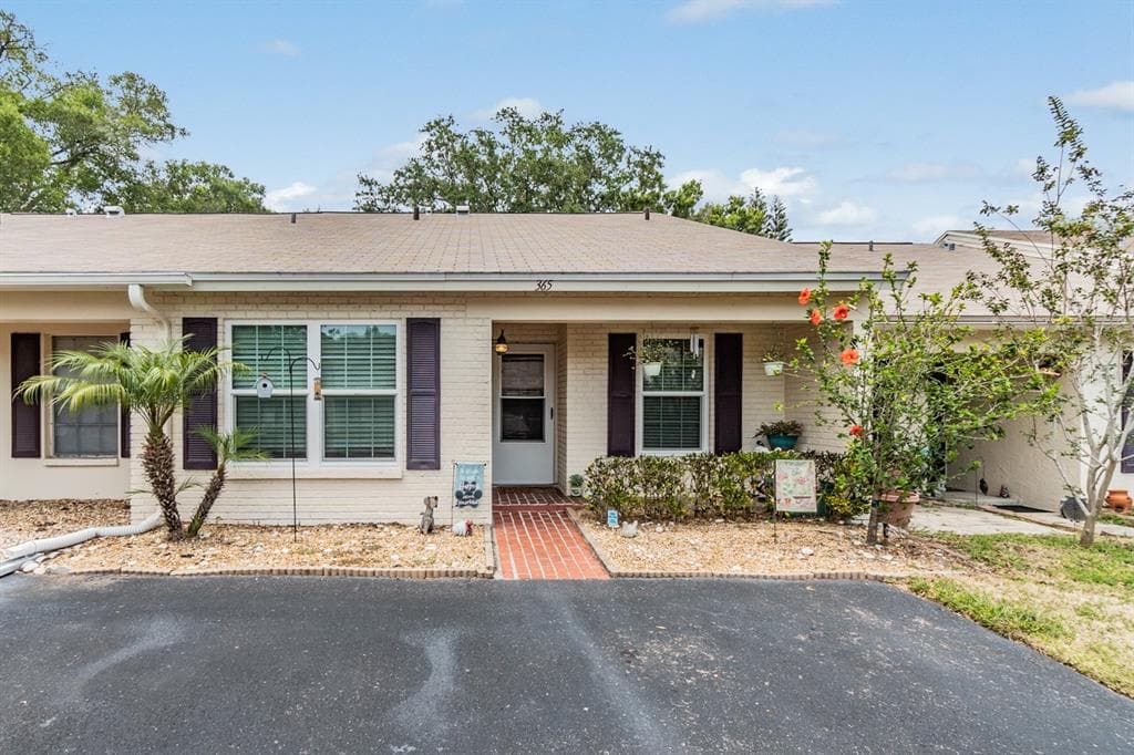365 GLOUCESTER STREET SAFETY HARBOR, FL 34695