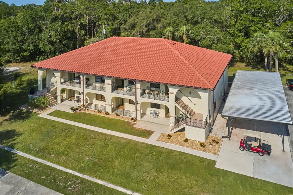 2106 GRANADA COURT UNIT 2106 LAKE WALES, FL 33898