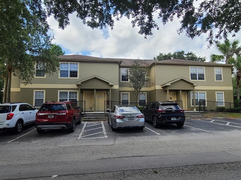 36122 LAKE CHASE BOULEVARD UNIT 203 ZEPHYRHILLS, FL 33541