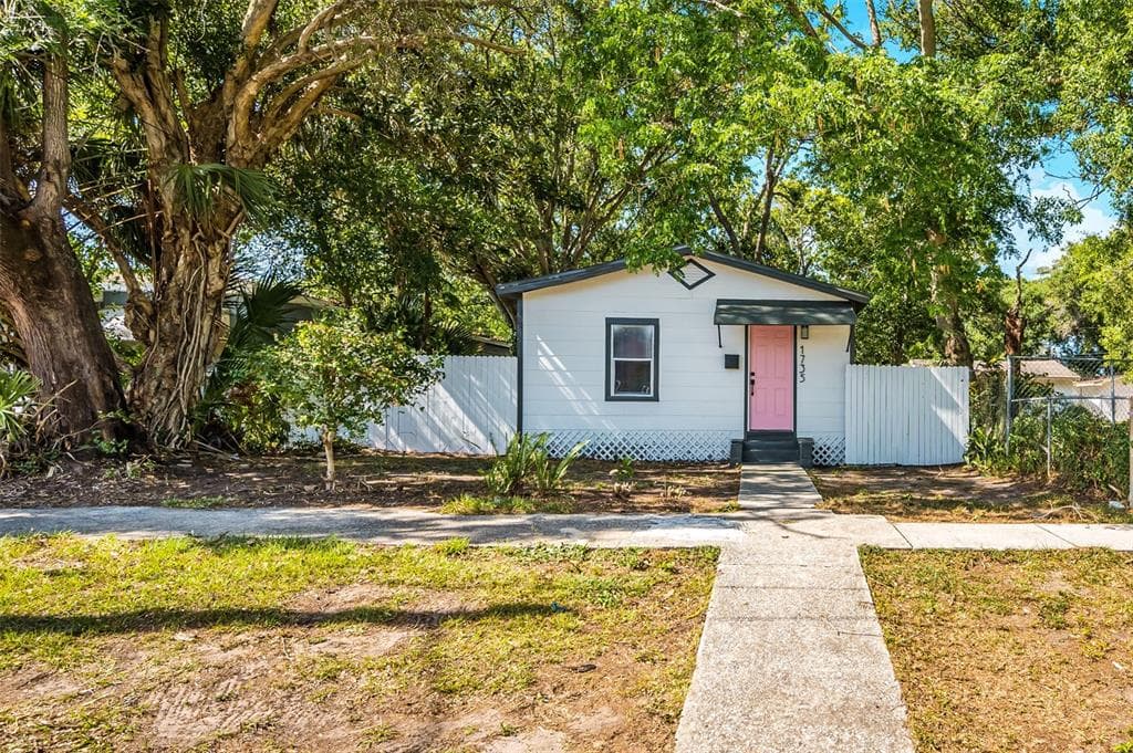 1735 12TH AVENUE S ST PETERSBURG, FL 33712