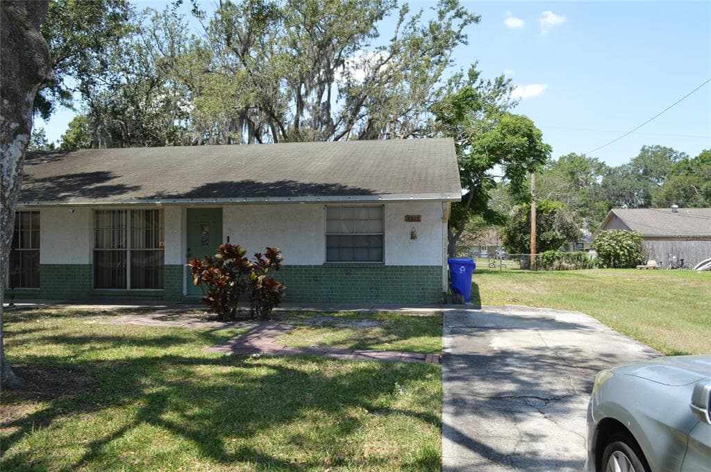 4517 HOLDER COURT LAKELAND, FL 33813